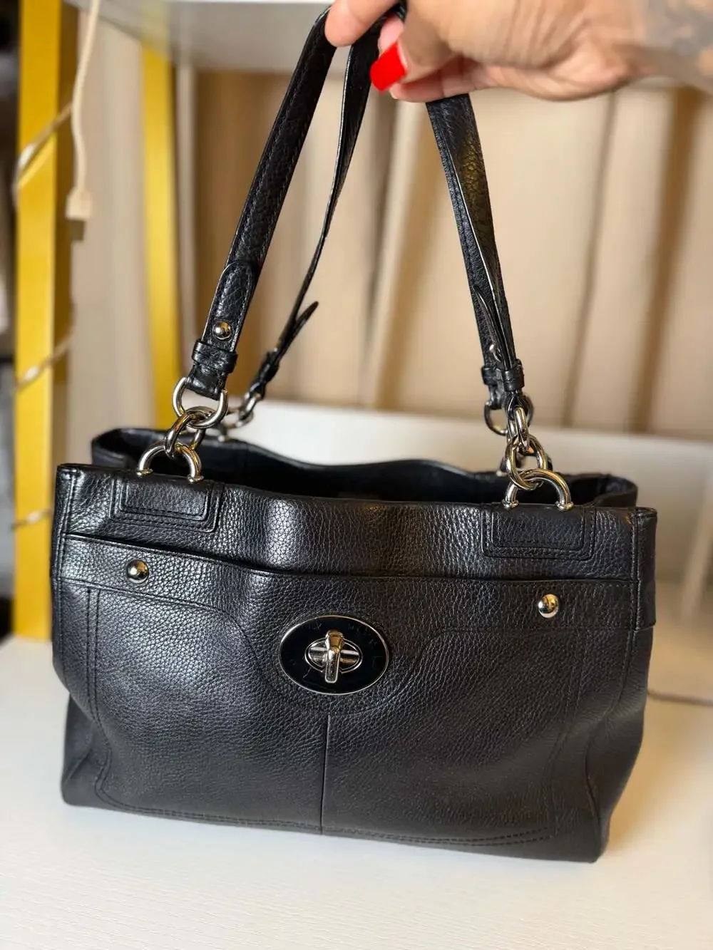 Coach Penelope Carryall Black leather Turn lock satchel!